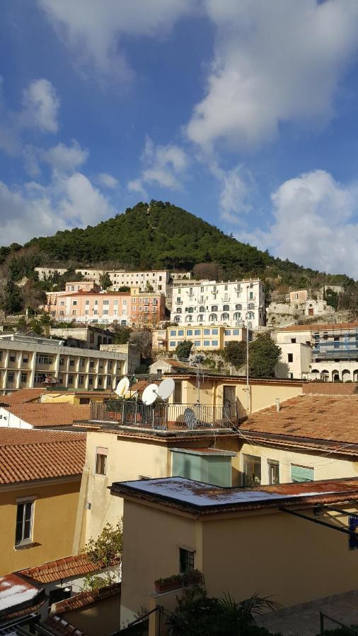 Apartament Residenza Guarna Salerno Zewnętrze zdjęcie